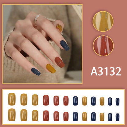 Fashionable high-end texture mixed with colorful nail art