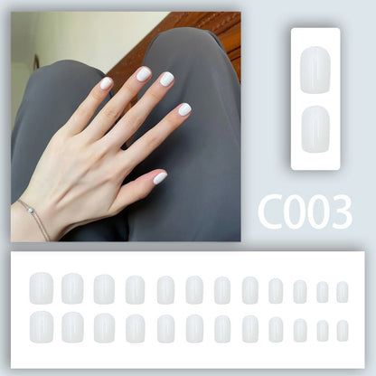 Simple and pure color manicure