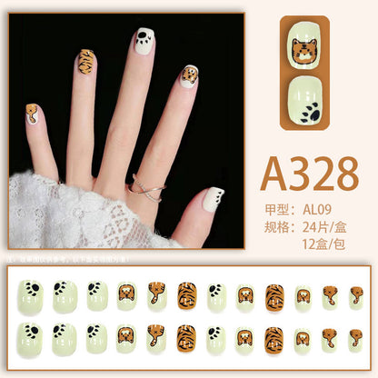 Cartoon little tiger manicure