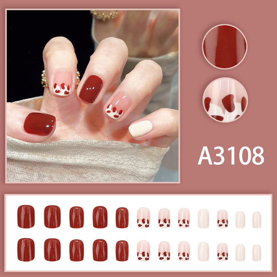 Sweet, light and fresh atmosphere, high-end and elegant manicure
