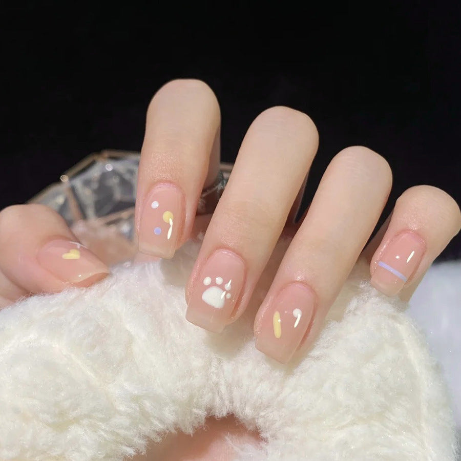 Ins-style graffiti can be both sweet and salty. Clear and simple minimalist manicure.