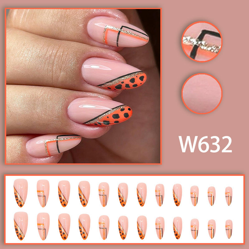 Sweet, cool, tomboyish leopard-print manicure