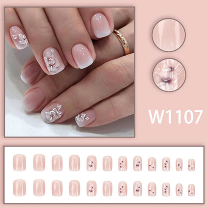 Graduated flower nail art