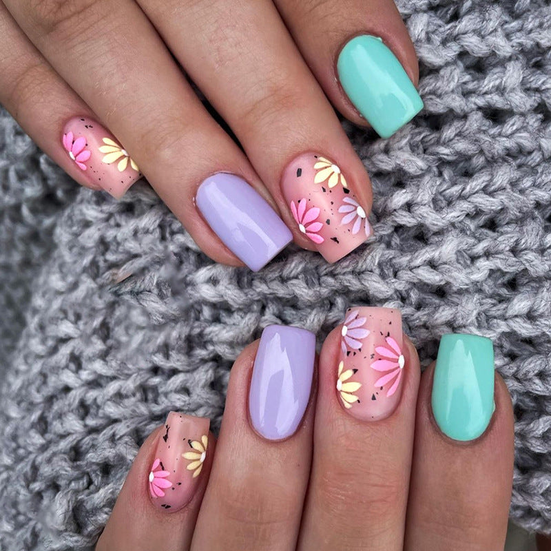 Fashionable and individualistic manicure