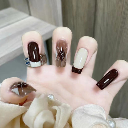 Fashionable and elegant checkered mid-length manicure