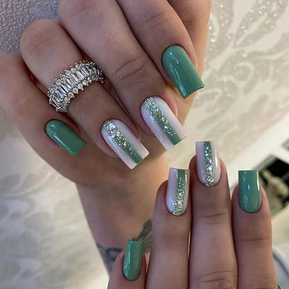 Green gradient shimmer powder gradient elegant and lively nail art