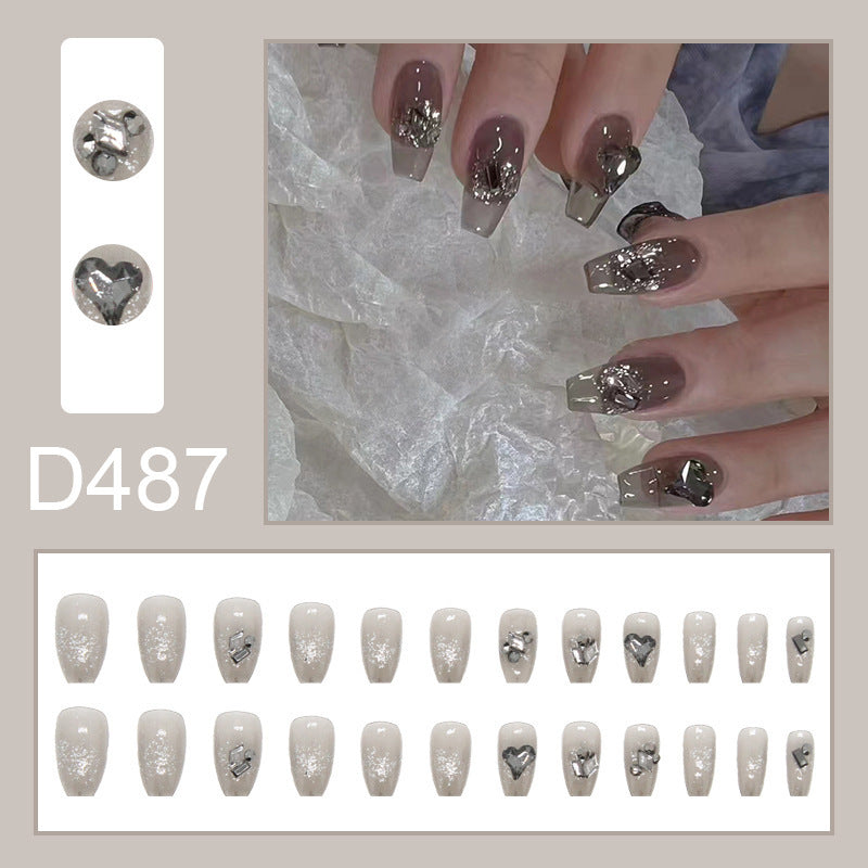 Dark diamond design heart-shaped flashing nail polish