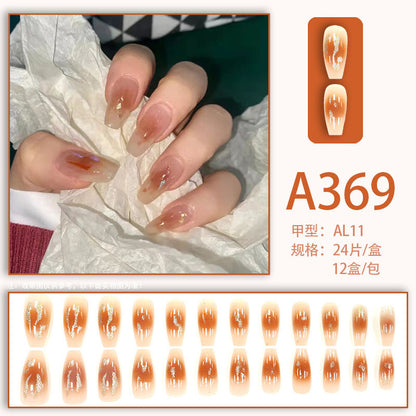 Purely seductive mature lady-style sexy and distinctive nail art