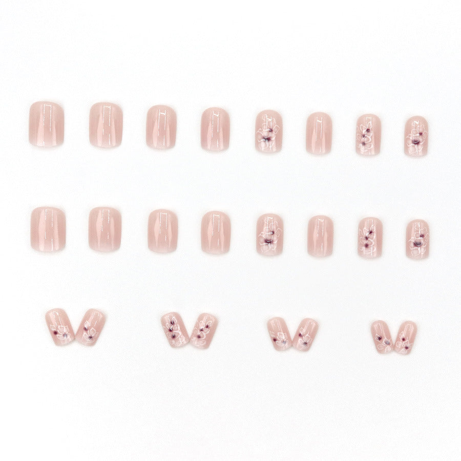 Graduated flower nail art