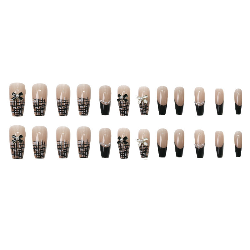 Pure Desire Light Luxury Nail Art