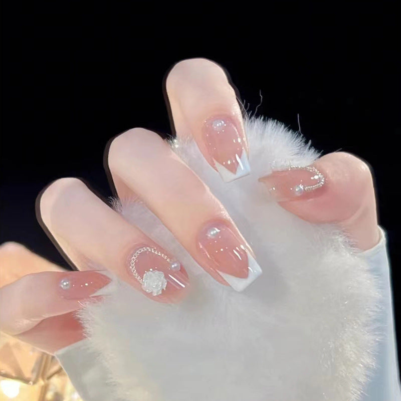 Camellia flower chain pearl manicure